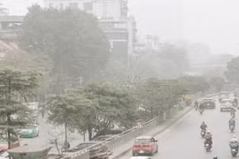 Dự báo thời tiết ngày 4/12: TP HCM sương mù, có mưa to diện rộng