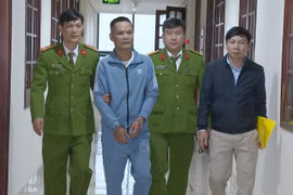Vận động đối tượng sau hơn 5 năm trốn truy nã ở Lào ra đầu thú
