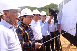 Phó Thủ tướng Trần Hồng Hà kiểm tra tiến độ dự án đường dây 500kV qua Hà Tĩnh