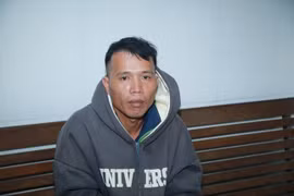 Khởi tố tên cướp ngân hàng để trả nợ cờ bạc