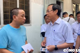 Bí thư Thành uỷ TP HCM đến hiện trường vụ cháy khiến 4 người chết ở quận 10