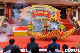 Hải Phòng: Khai mạc Lễ hội khai bút đầu Xuân tại đền thờ Trạng Nguyên Lê Ích Mộc