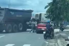 Công an vào cuộc vụ tài xế xe đầu kéo chặn đánh người lái ô tô trên quốc lộ 51