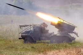 Nga tăng cường tấn công ở cả 3 mặt trận, từ Kiev, Donetsk cho đến Kursk