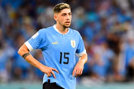 Valverde bùng nổ trong ngày Uruguay thắng đậm