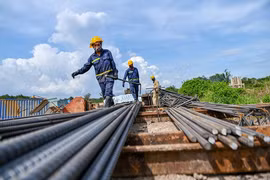 Tiến độ giải ngân vốn đầu tư công các công trình trọng điểm quốc gia đạt 27,4%