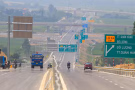 Cao tốc Diễn Châu - Bãi Vọt khai thác toàn tuyến, phương tiện di chuyển thế nào?