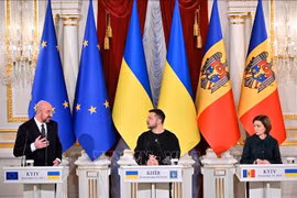 Liên minh châu Âu bắt đầu đàm phán kết nạp Ukraine và Moldova