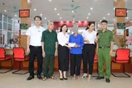 Kịp thời ngăn chặn cụ bà chuyển 300 triệu đồng cho kẻ mạo danh công an