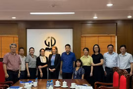 UNDP Việt Nam và Nhà xuất bản Giáo dục Việt Nam trao đổi về xây dựng hệ thống chuyển đổi và phân phối SGK điện tử dễ tiếp cận