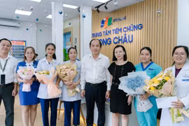 Tuyên dương nữ bác sĩ cấp cứu thành công cho một phụ nữ bị sốc phản vệ ngay tại nhà thuốc