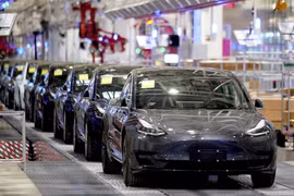 Doanh số xe điện Tesla sản xuất tại Trung Quốc giảm 43% trong tháng 11