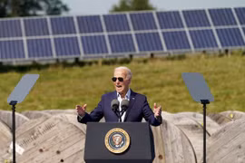 Ông Biden kịp giải ngân 100 tỷ USD cho năng lượng sạch trước khi rời nhiệm sở