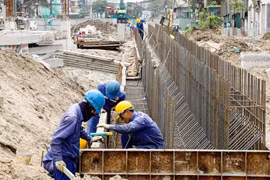 Kịp thời thay thế những cán bộ, công chức, viên chức yếu kém trong quản lý đầu tư công