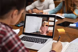 Những điều cần biết khi chọn laptop cho sinh viên