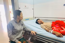 Thanh niên bị lũ cuốn, mắc kẹt giữa sông suốt 9 ngày ở Gia Lai: Uống nước để cầm cự