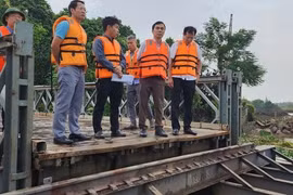 Nam Định: Phương án phân luồng giao thông qua cầu phao Ninh Cường trong thời gian khắc phục hư hỏng