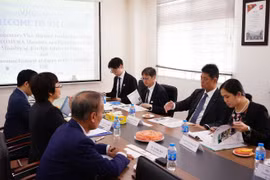 Viện VJCC – Trường Đại học Ngoại thương tiếp đón Thứ trưởng Bộ ngoại giao Nhật Bản Komura Masahiro