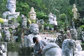 Ghé thăm ngôi làng với truyền thống “thổi hồn vào đá” ngay giữa lòng Đà Nẵng