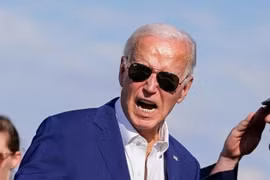 Thêm nhiều đảng viên Dân chủ kêu gọi ông Biden từ bỏ cuộc đua vào Nhà Trắng