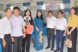 Báo Sài Gòn Giải Phóng tổ chức chương trình “Thắp sáng niềm tin – Vượt khó đến trường”