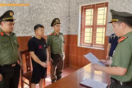 Bắt khẩn cấp đối tượng "nổ" cán bộ Nhà nước để lừa đảo chiếm đoạt tài sản