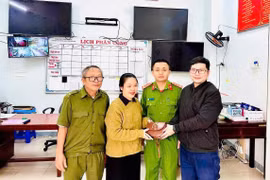 Nhặt được 500 triệu đồng, người đàn ông ở Quảng Ngãi trả lại người đánh rơi