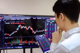 Chứng khoán 14/2: Không có Lễ tình nhân cho nhà đầu tư