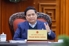 Xây dựng chế độ, chính sách cho cán bộ trong sắp xếp, tinh gọn bộ máy phải công bằng, nhân văn