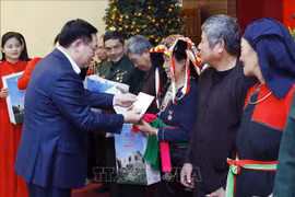 Bảo đảm mọi người, mọi nhà đều được vui Xuân, đón Tết vui tươi, lành mạnh, an toàn, tiết kiệm
