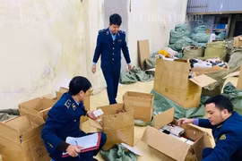 Bán hàng nhập lậu, một cơ sở ở Ninh Bình bị phạt nặng