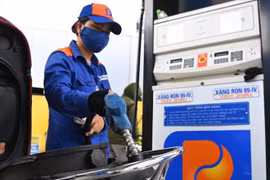Giá xăng trong nước ngày mai có thể tiếp tục tăng lần thứ 5 liên tiếp