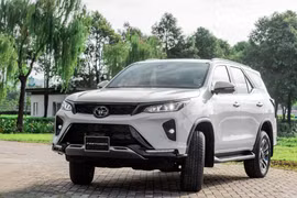 Toyota Việt Nam bất ngờ giảm sâu mẫu xe từng “hot” một thời