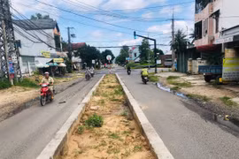 Kon Tum: Loạt dự án trăm tỷ thi công ì ạch, tiềm ẩn nguy cơ mất an toàn giữa lòng thành phố