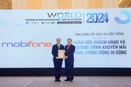 MobiFone đạt danh hiệu “Nhà cung cấp dịch vụ Viễn thông tiêu biểu về Chăm sóc khách hàng và chương trình khuyến mãi Băng thông rộng Di động năm 2024”