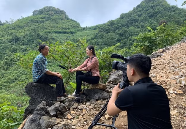 neu duoc tai sinh toi van chon nghe bao hinh 2