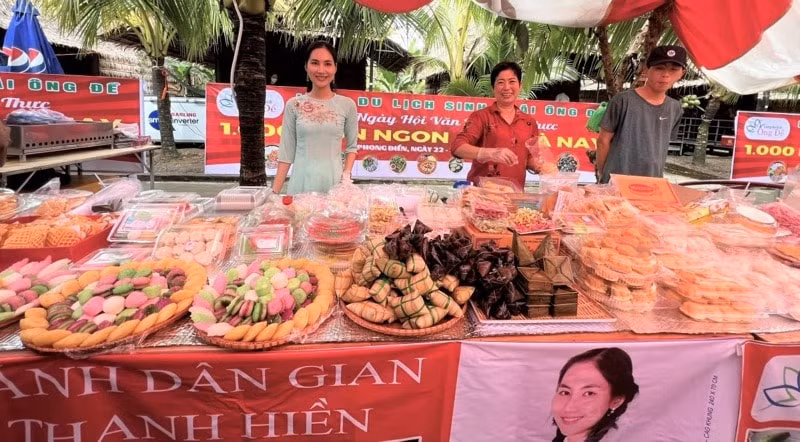 den lang du lich sinh thai ong de kham pha 1000 mon ngon hinh 1