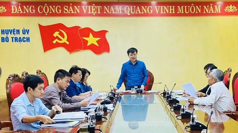 ky luat nguyen chu tich ubnd xa lien quan den sai pham quan ly kinh te hinh 1