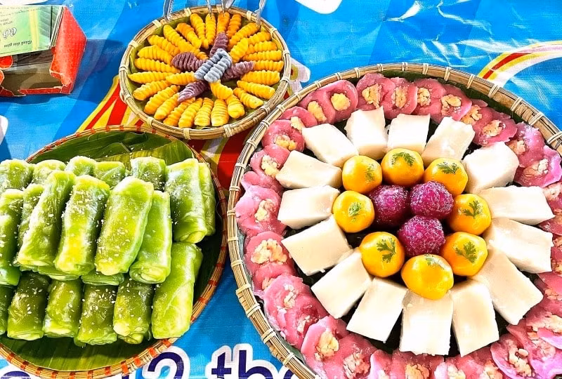 den lang du lich sinh thai ong de kham pha 1000 mon ngon hinh 2