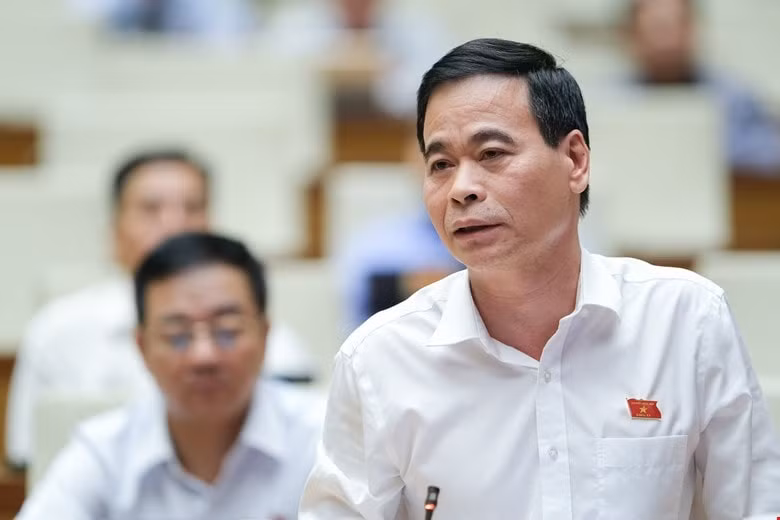 giu nguoi bao luc gia dinh trong 6 gio o tru so cong an phai quy dinh rat than trong hinh 3