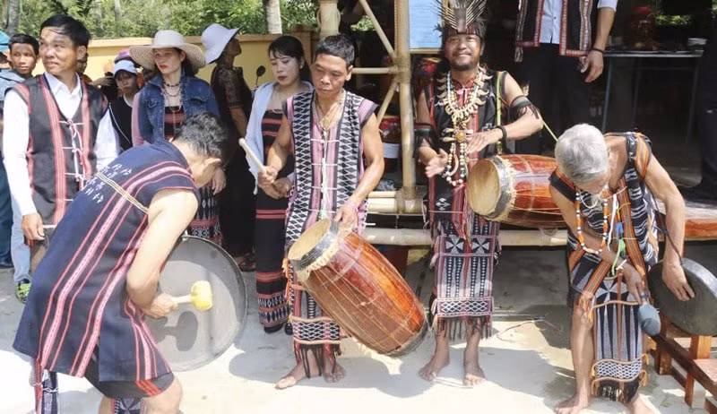 da nang danh 31 ty dong bao ton van hoa dong bao dan toc co tu hinh 2
