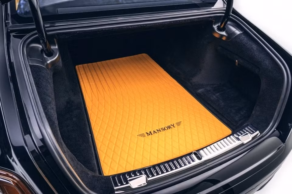 ban do cua rolls royce phantom duoc chao ban voi gia gan 1 trieu usd hinh 11
