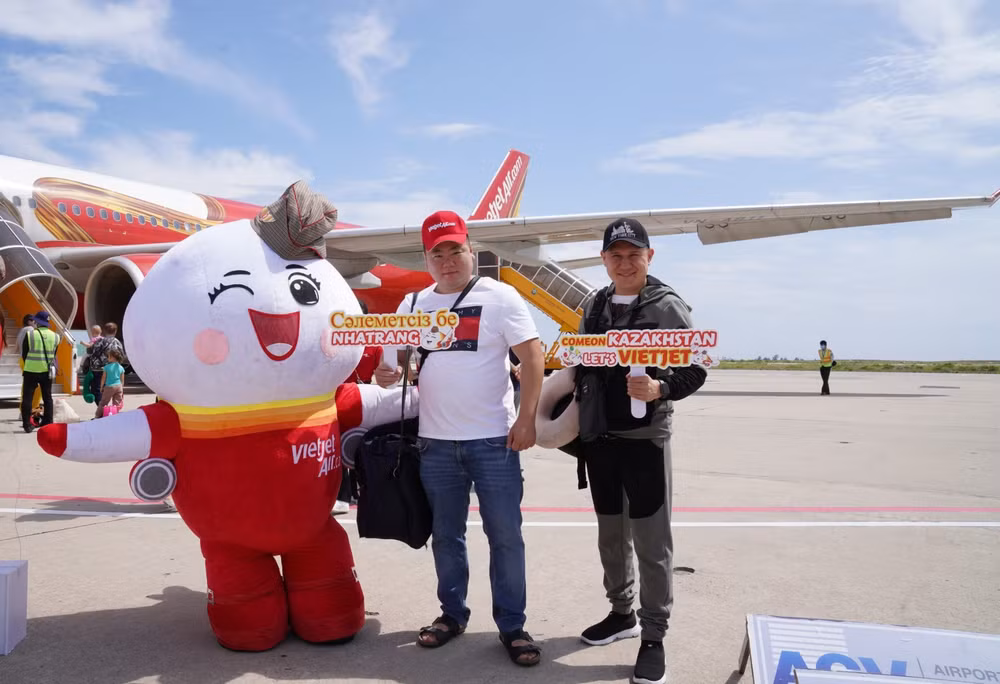 nhung chuyen bay thang vietjet dua du khach kazakhstan den voi nha trang thuan tien de dang hinh 4