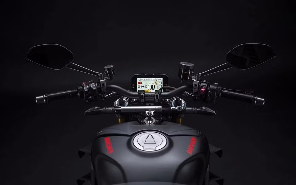 ducati streetfighter v4 2023 ra mat gia ban tu 22454 usd hinh 5
