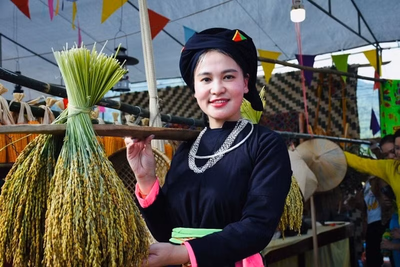 phuc dung le hoi cac keng o yen bai hinh 2