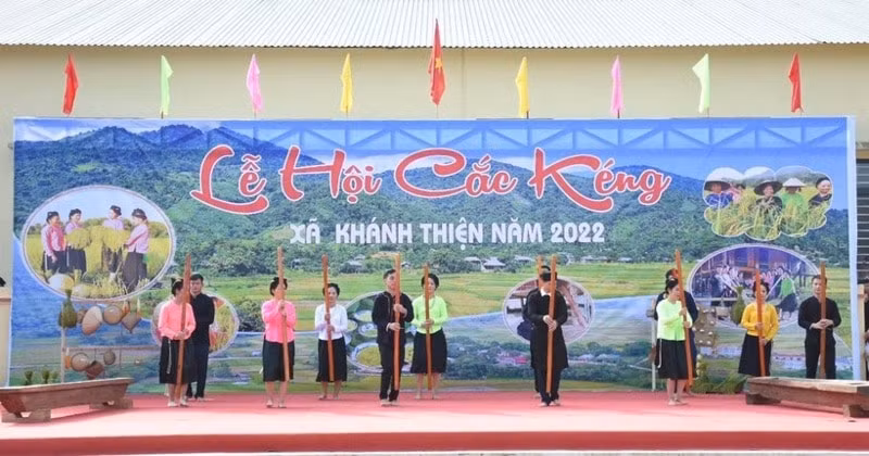 phuc dung le hoi cac keng o yen bai hinh 1