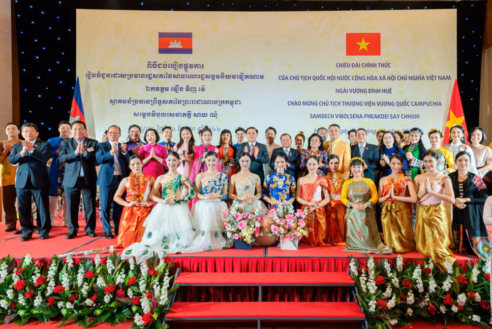 vun dap moi quan he truyen thong huu nghi tot dep viet nam campuchia hinh 3