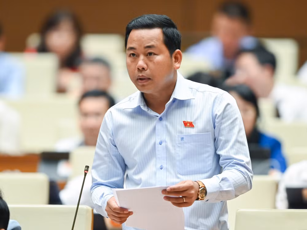 can nhac viec luat hoa bo sung chinh sach thu hut nhan tai nganh y te hinh 1