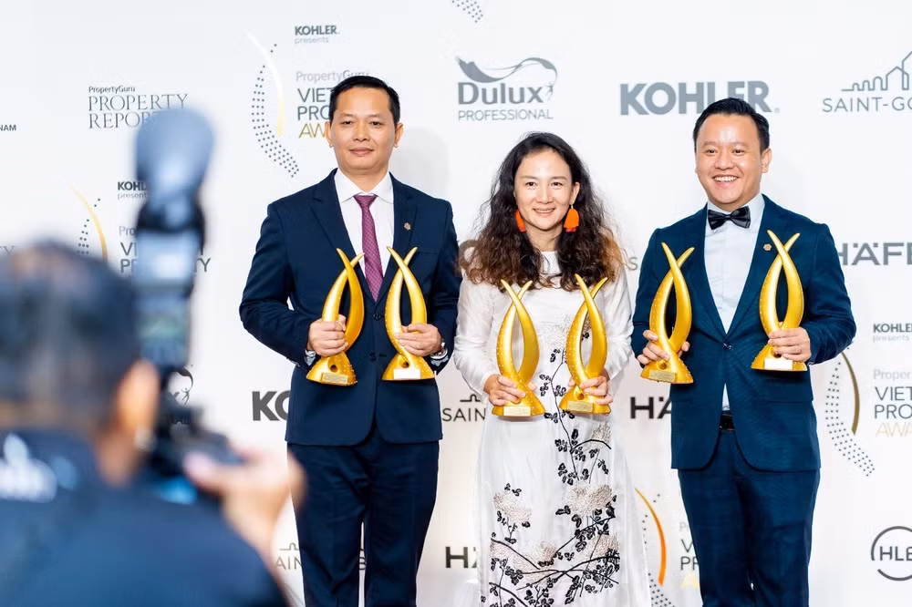 phat dat ghi dau an manh me tai propertyguru vietnam property awards 2022 hinh 2