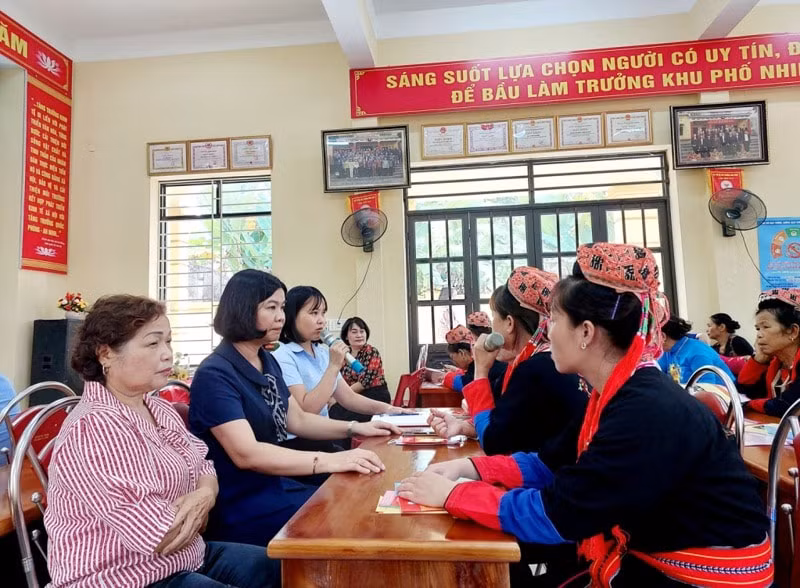 quang ninh da dang hoa cac kenh pho bien giao duc phap luat cho dong bao dtts hinh 1
